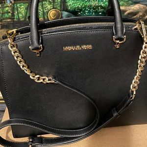 Women leather satchel